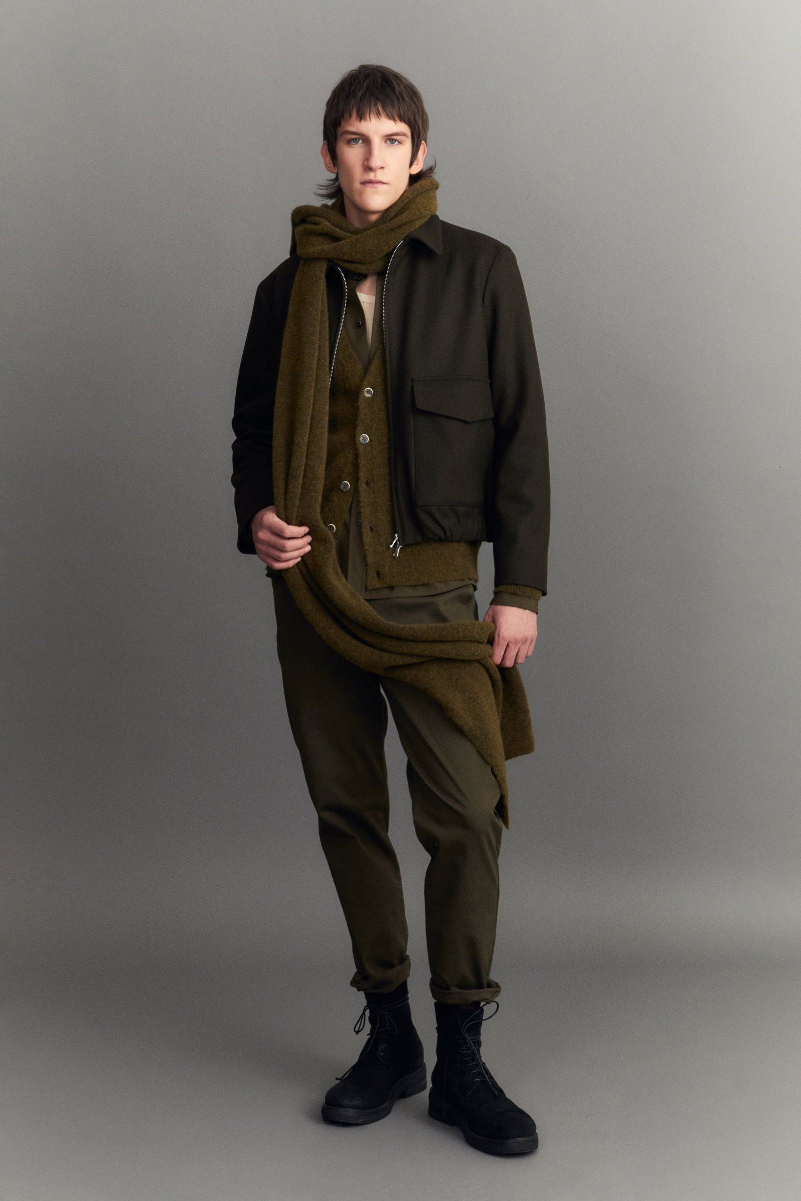 LOOK 24