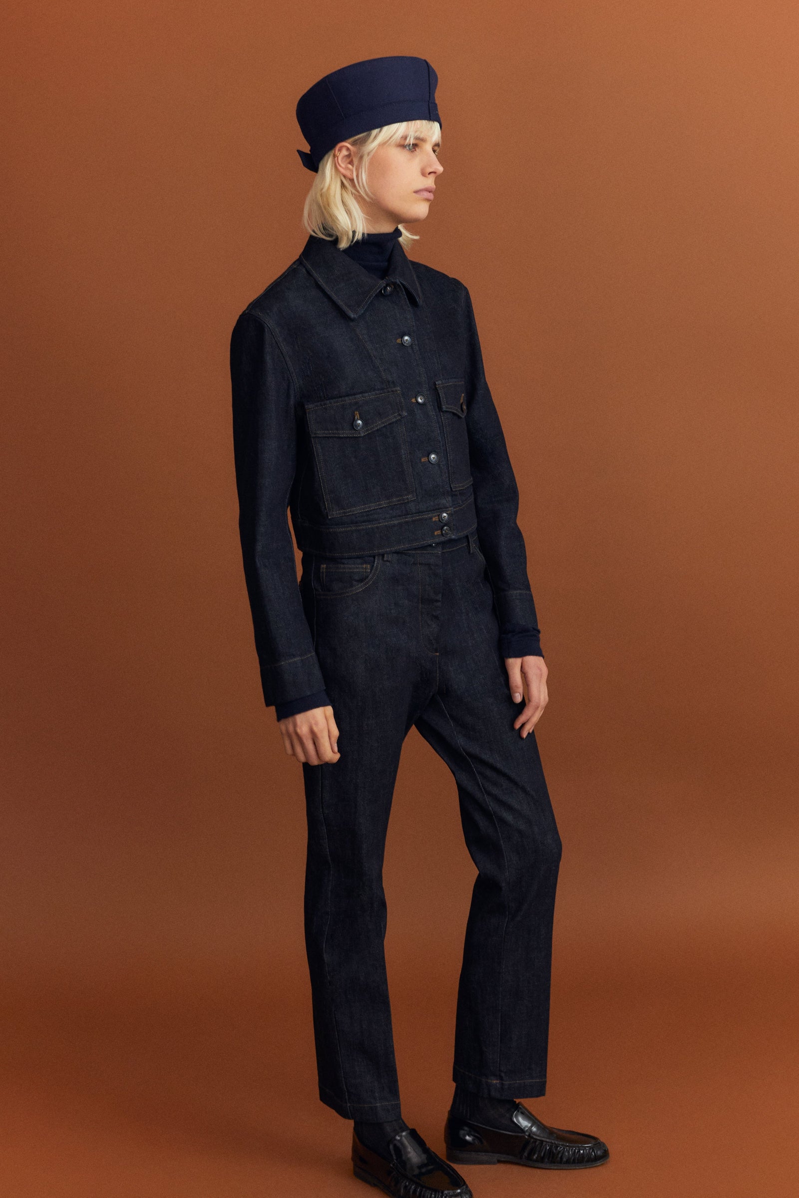 LOOK 17